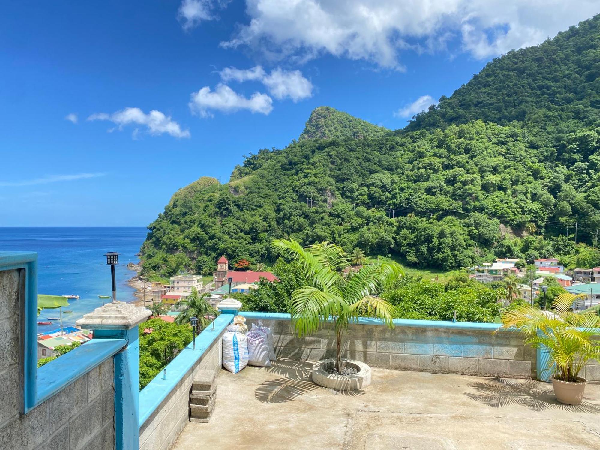 The Big Blue Condo Soufriere Exterior photo